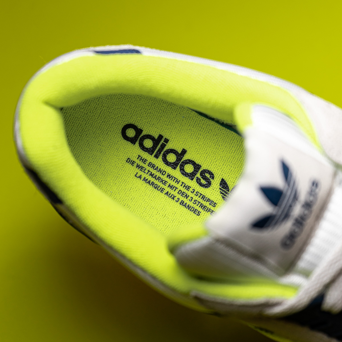 ZX 8000 - White Blue