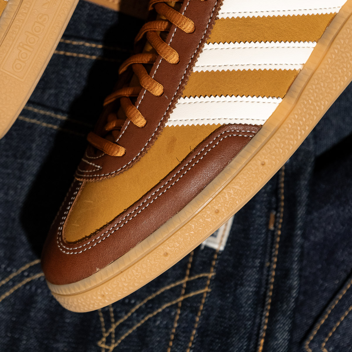 Handball Spezial - Brown