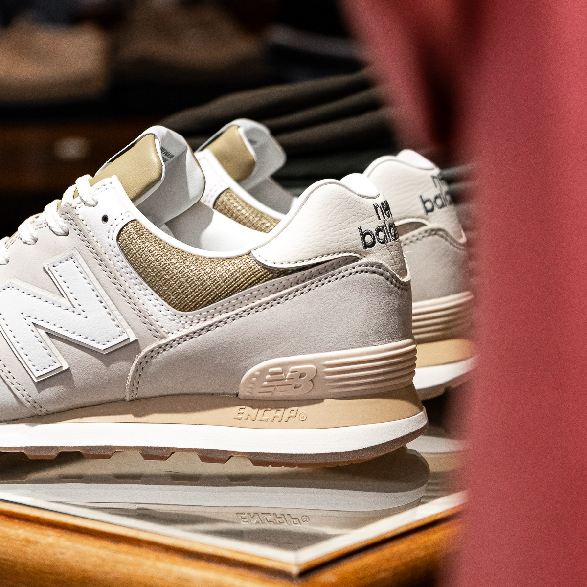 574 - Premium - Beige