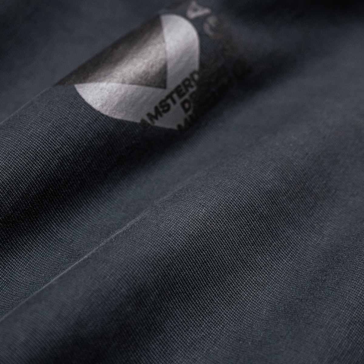 Museum Heart T-Shirt - Washed Black