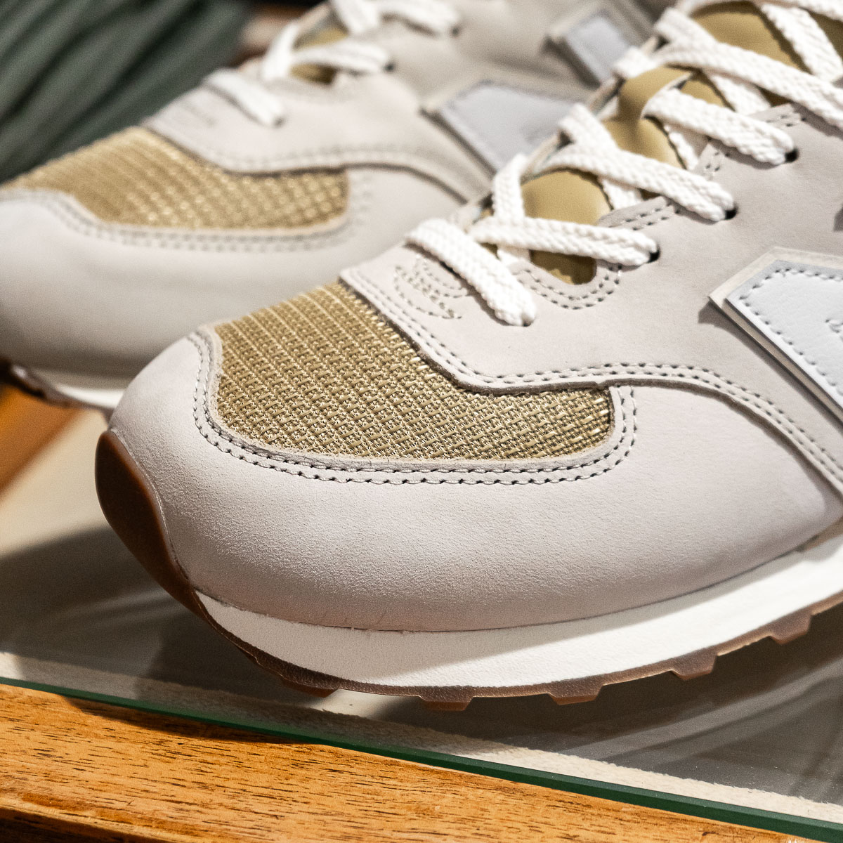 574 - Premium - Beige