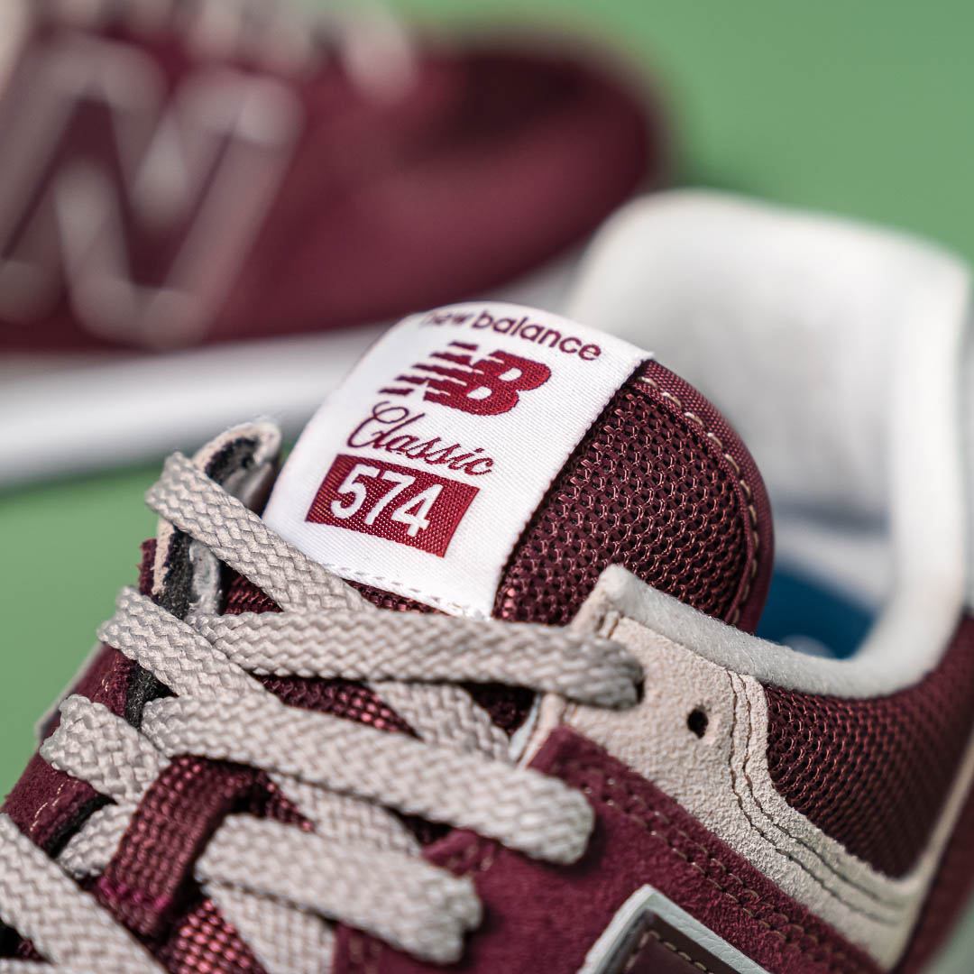 574 Classic - Burgundy