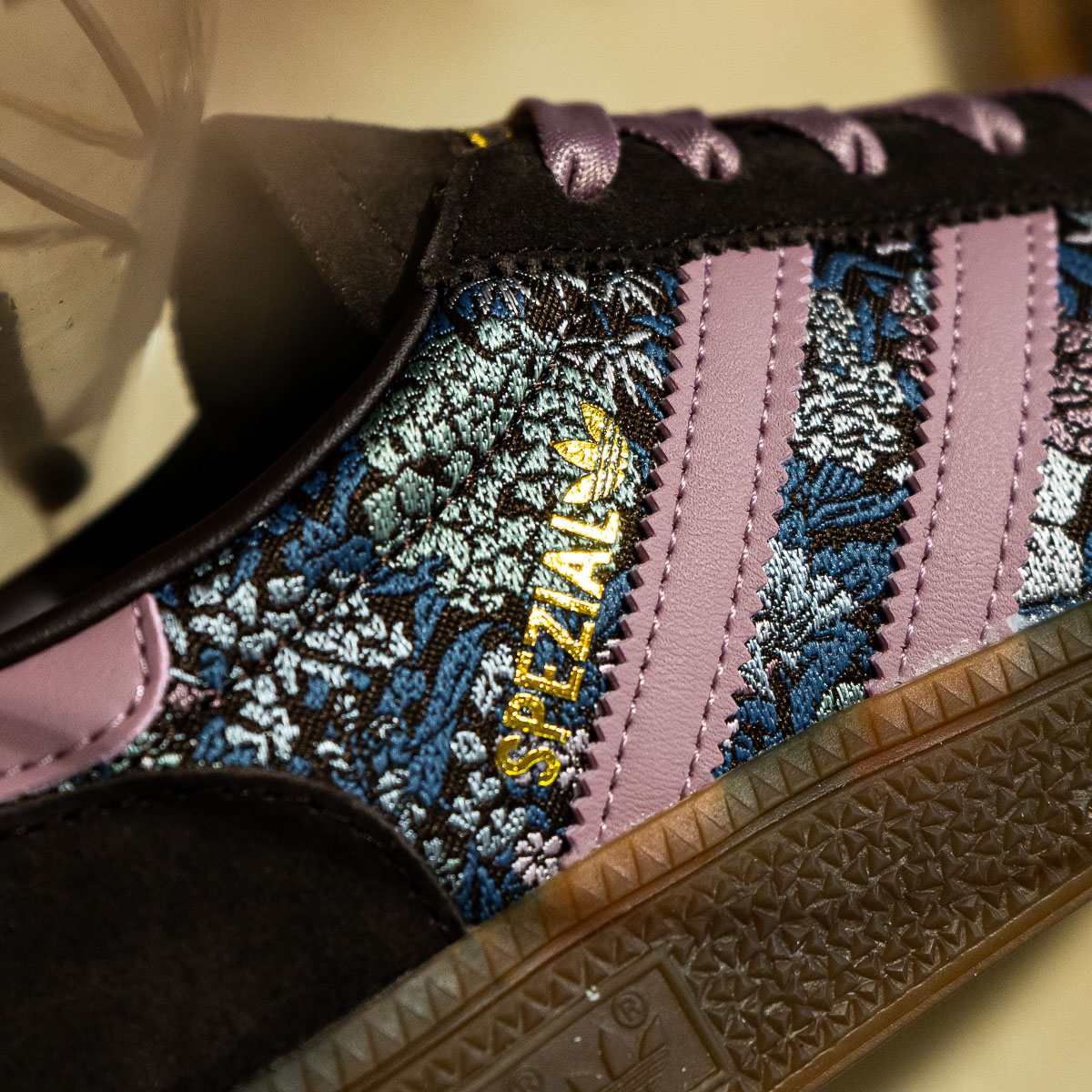 Handball Spezial - Liberty London - Coffee