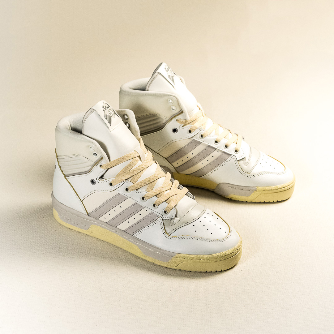 Rivalry - Chalk White Grey
