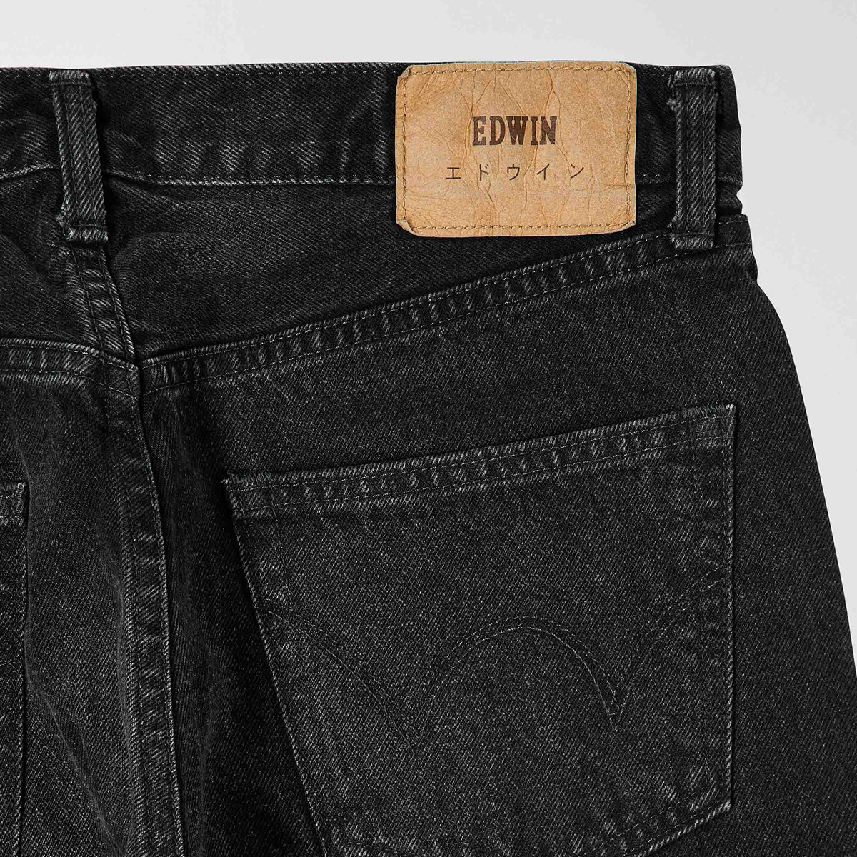 Regular Tapered Kaihara - Made In Japan - Right Hand Black Denim 13oz - Black Dark Used