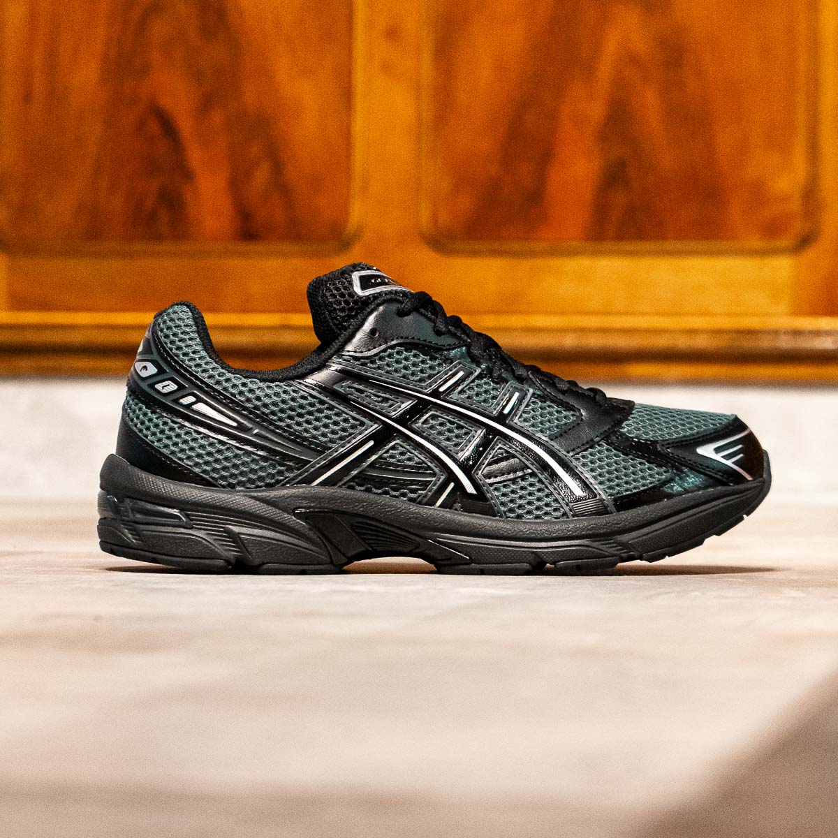 GEL-1130 - Black