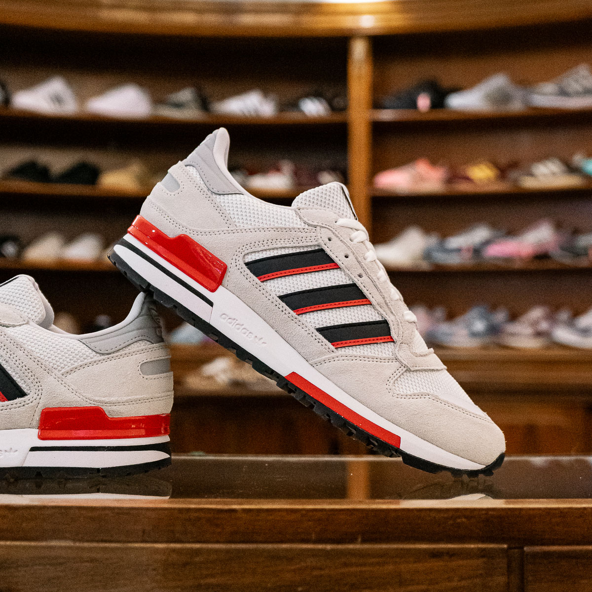 ZX 600 - White