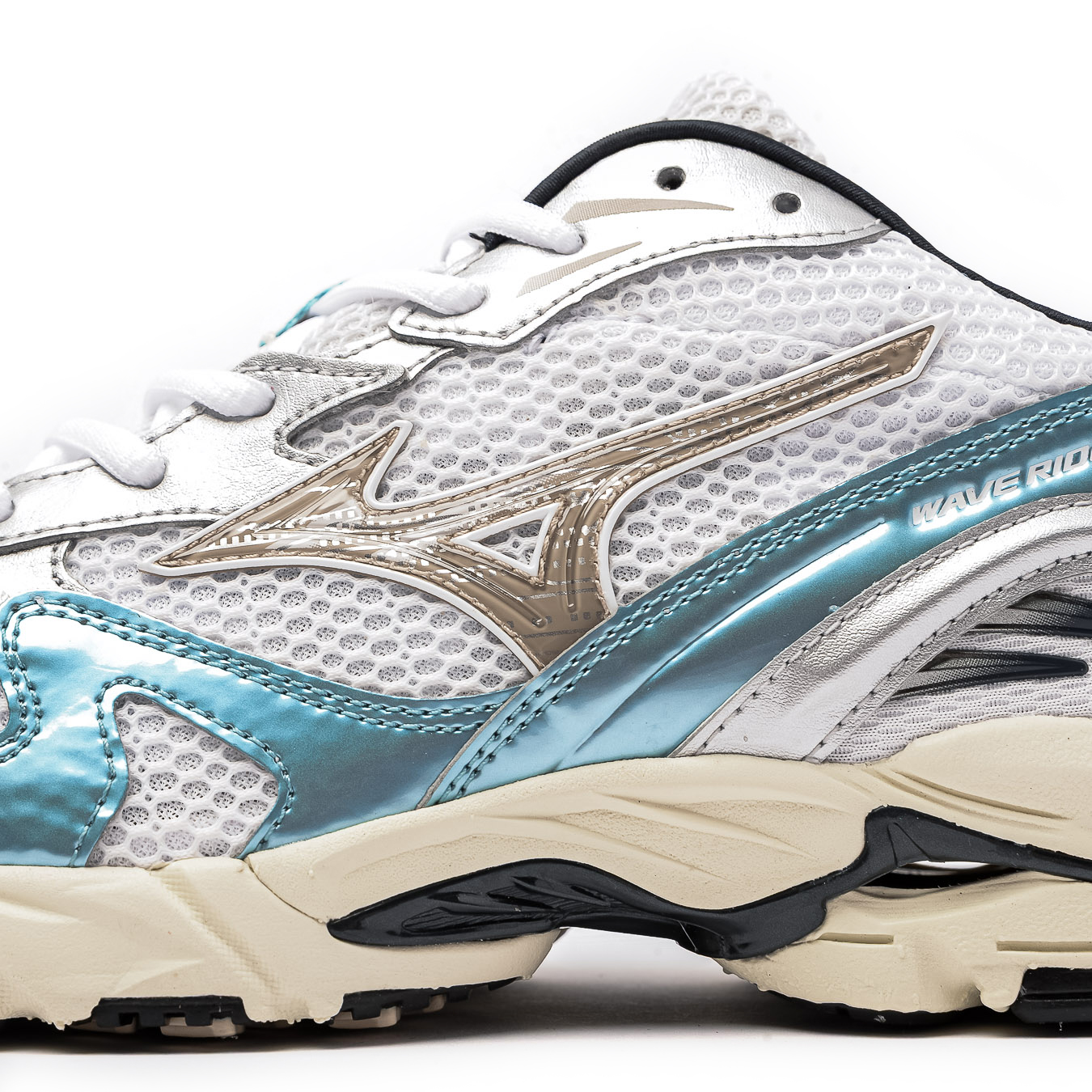 Wave Rider 10 - White Reef Waters