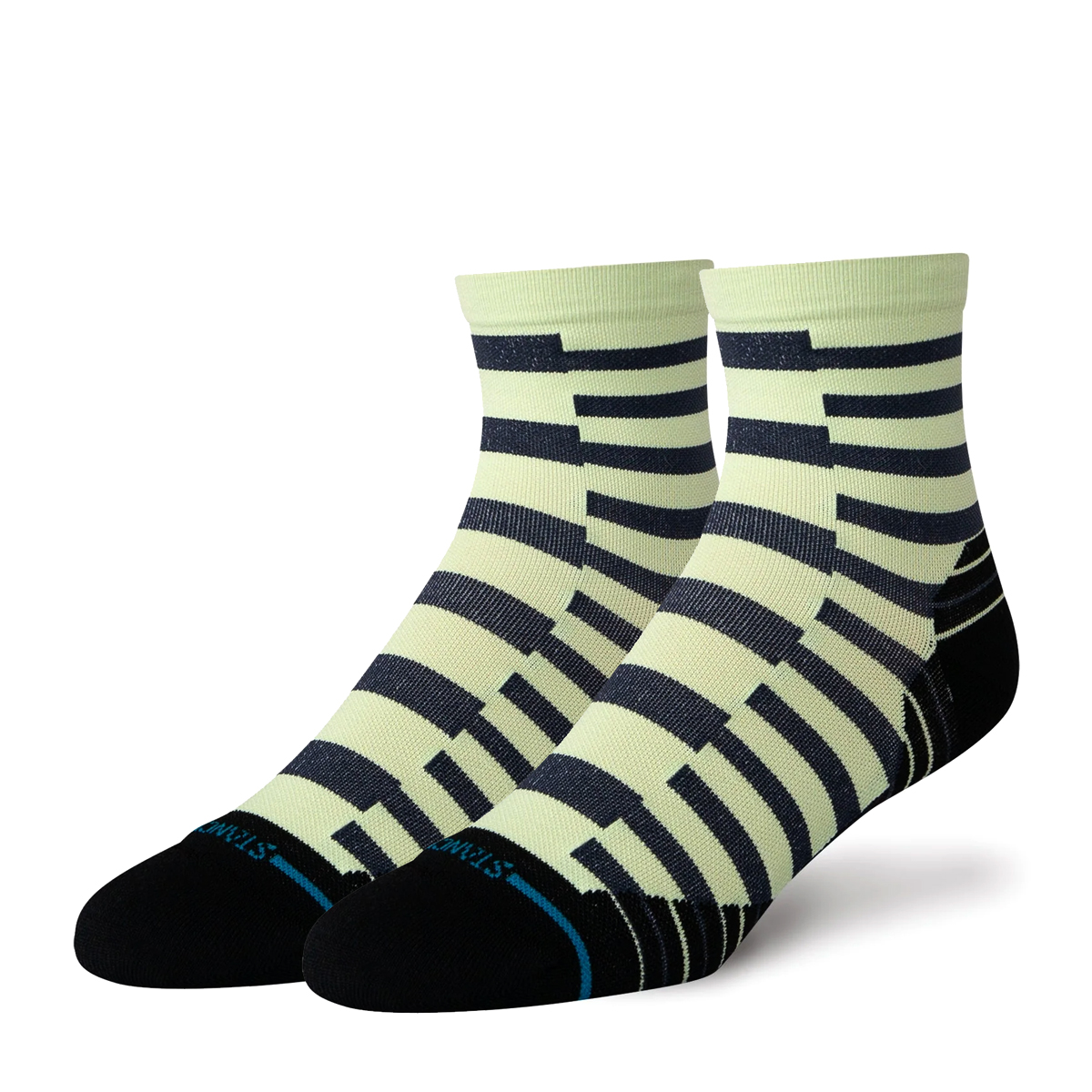 Staggered Ultra Light Quarter - Performance - Black