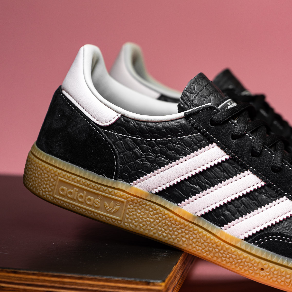 Handball Spezial - Black Croc