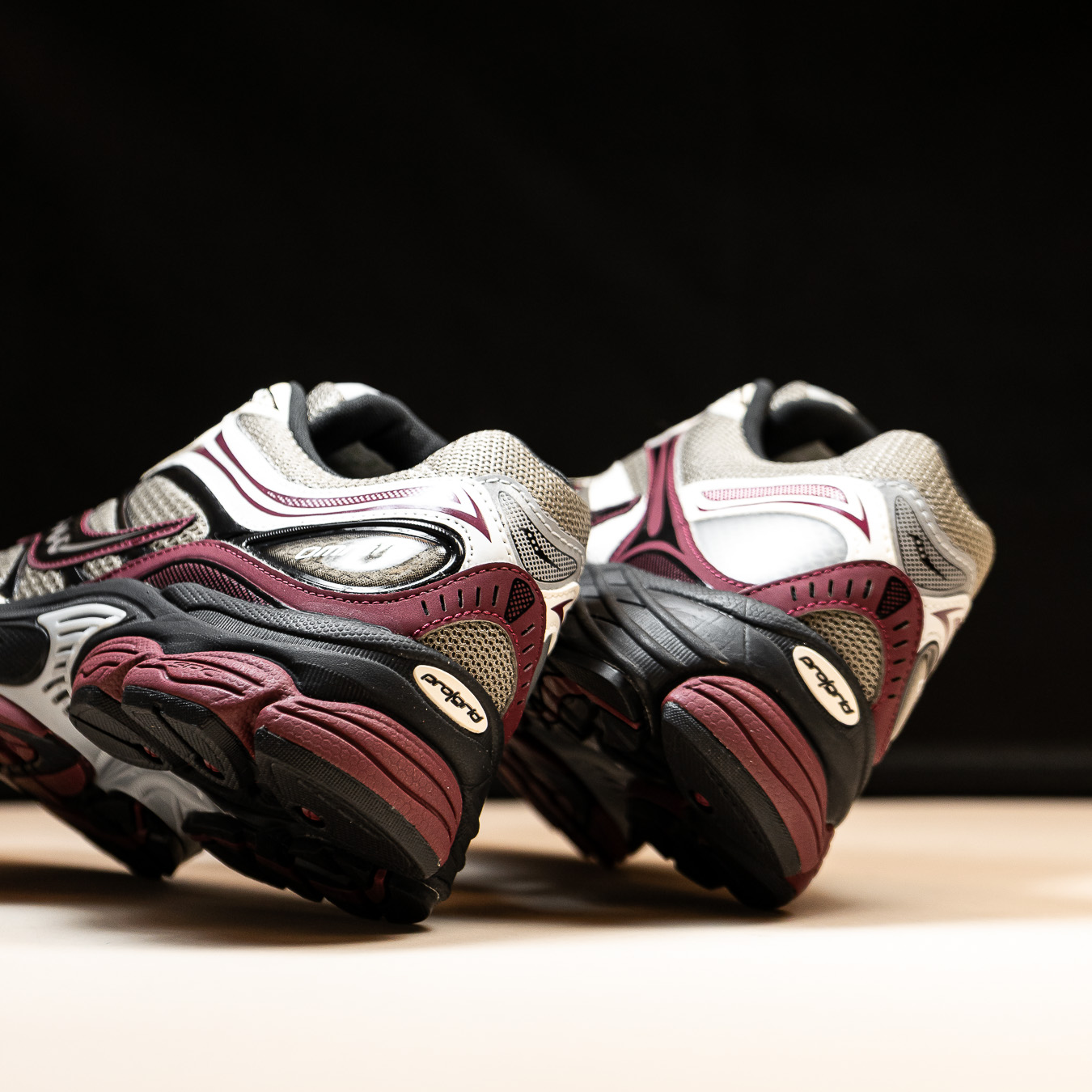 PROGRID OMNI 9 - Tan Maroon