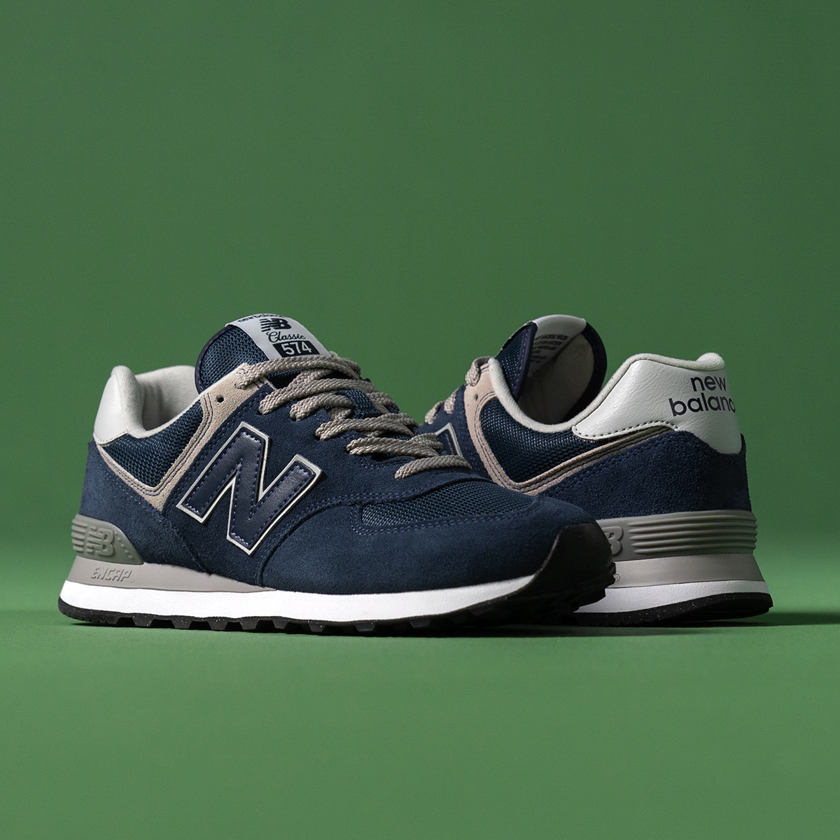574 Classic - Navy