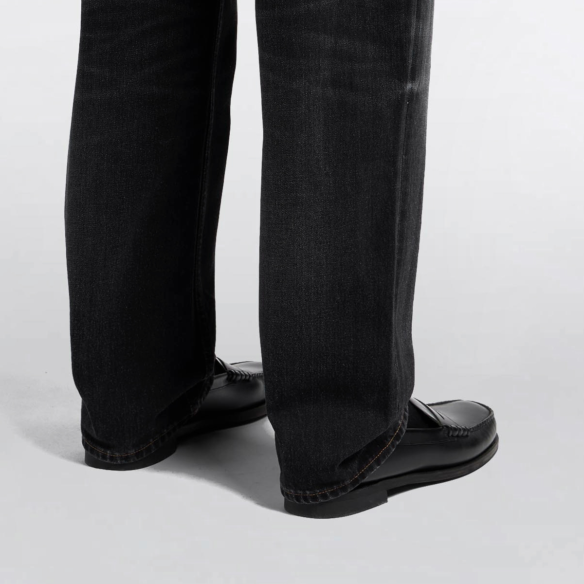 Tyrell Pant - Loose Tapered - 13.56oz Pembroke Black Denim - Mezes Wash