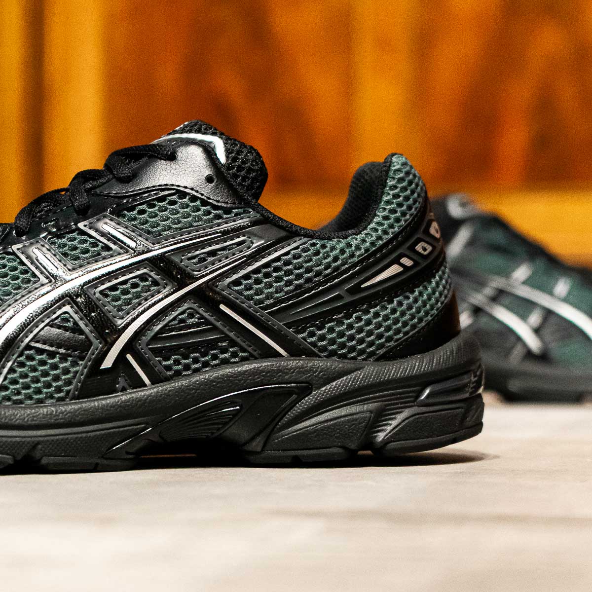 GEL-1130 - Black