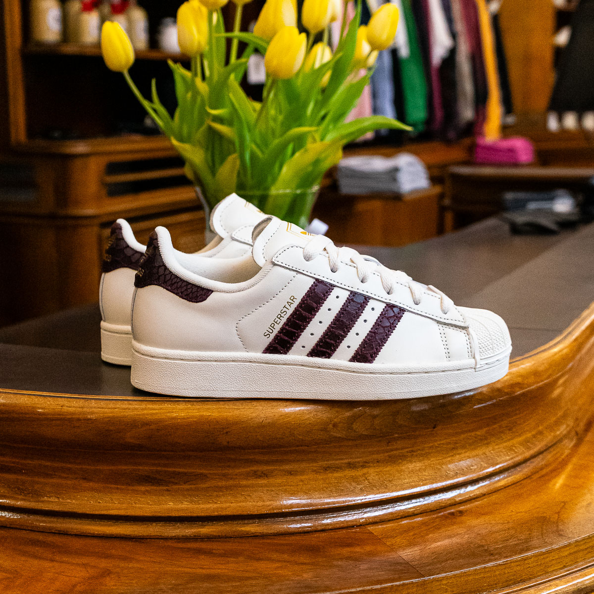 Superstar 2 - Off White