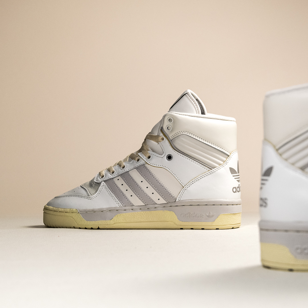 Rivalry - Chalk White Grey
