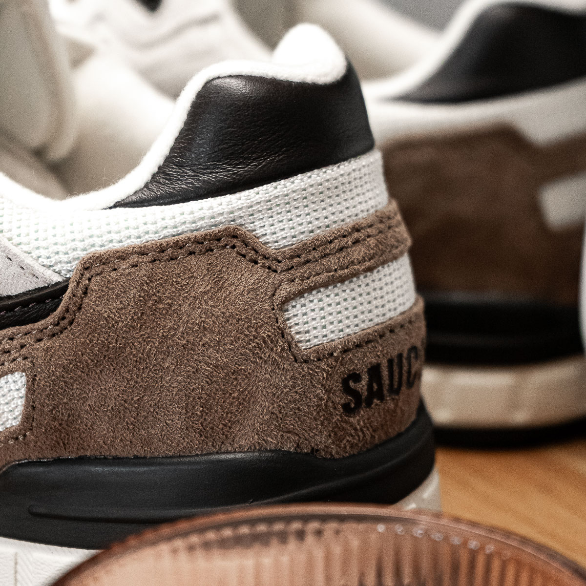 Shadow 5000 - Brown
