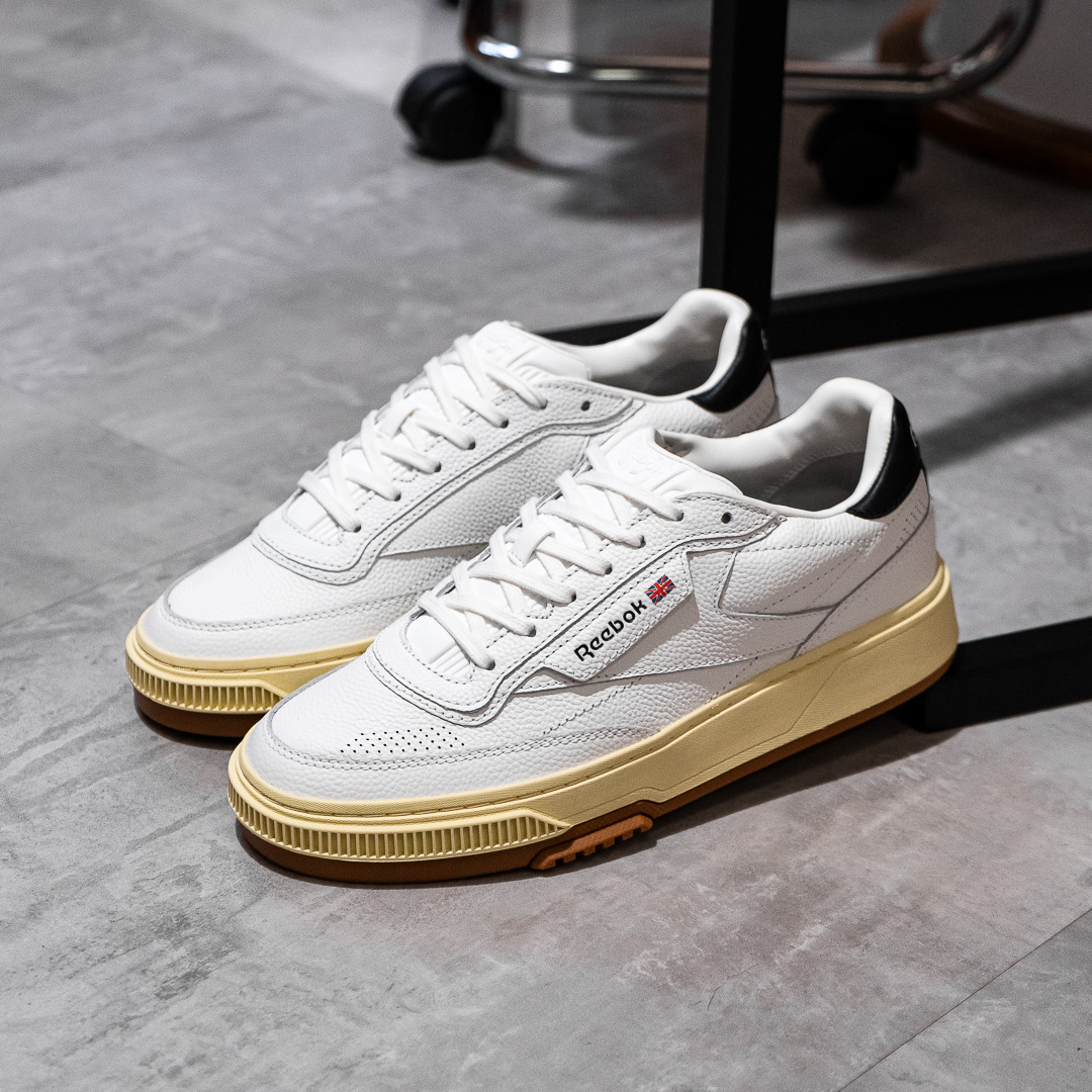 Club C LTD - White Vintage Black