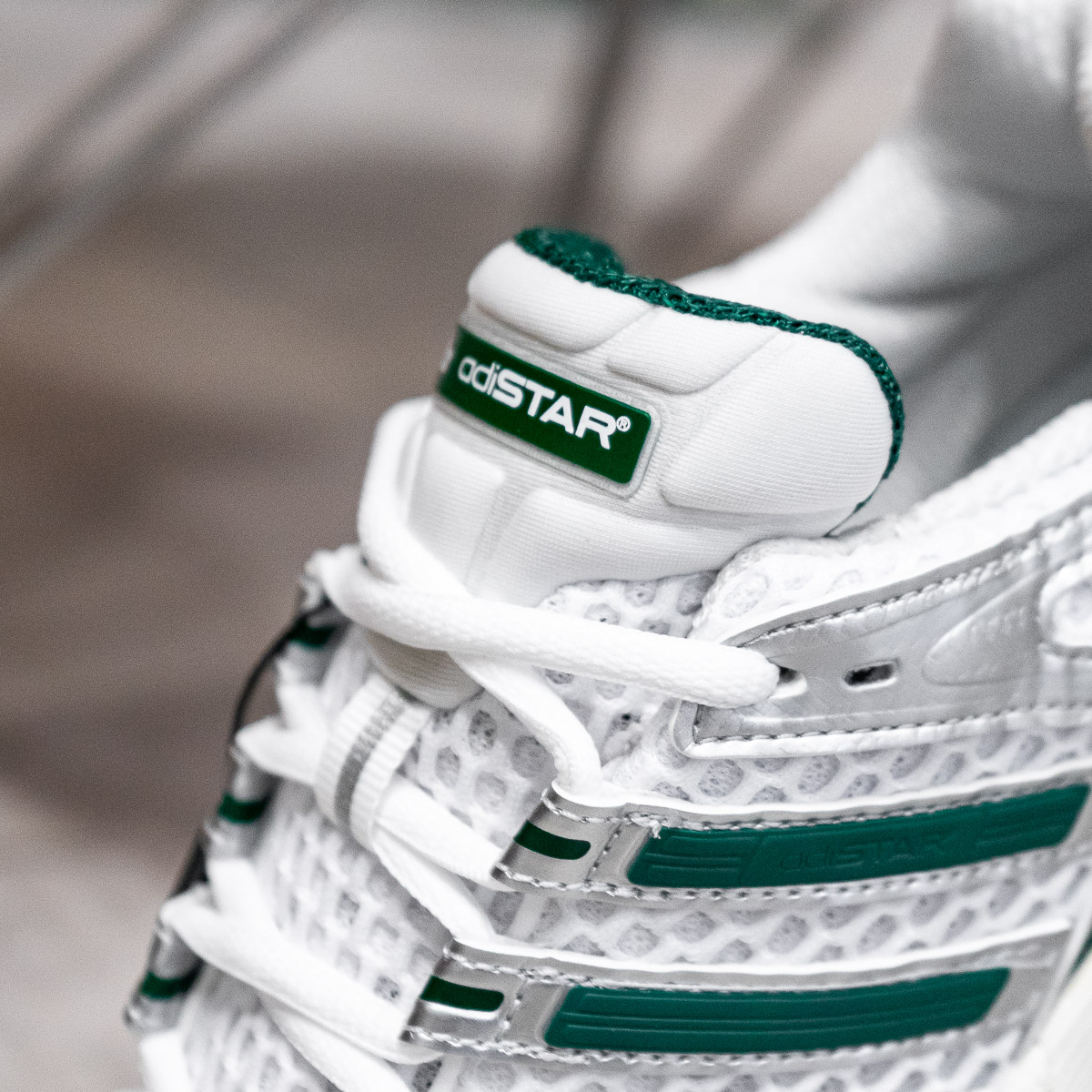 Adistar Control 5 - White Green