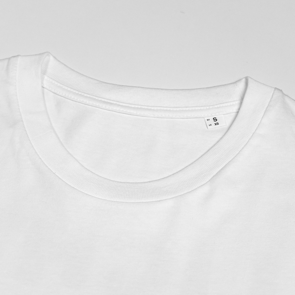 LOV T-Shirt - Licht Macht Platz - White