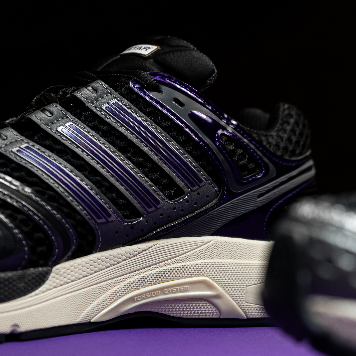 Adistar Control 5 - Black Purple