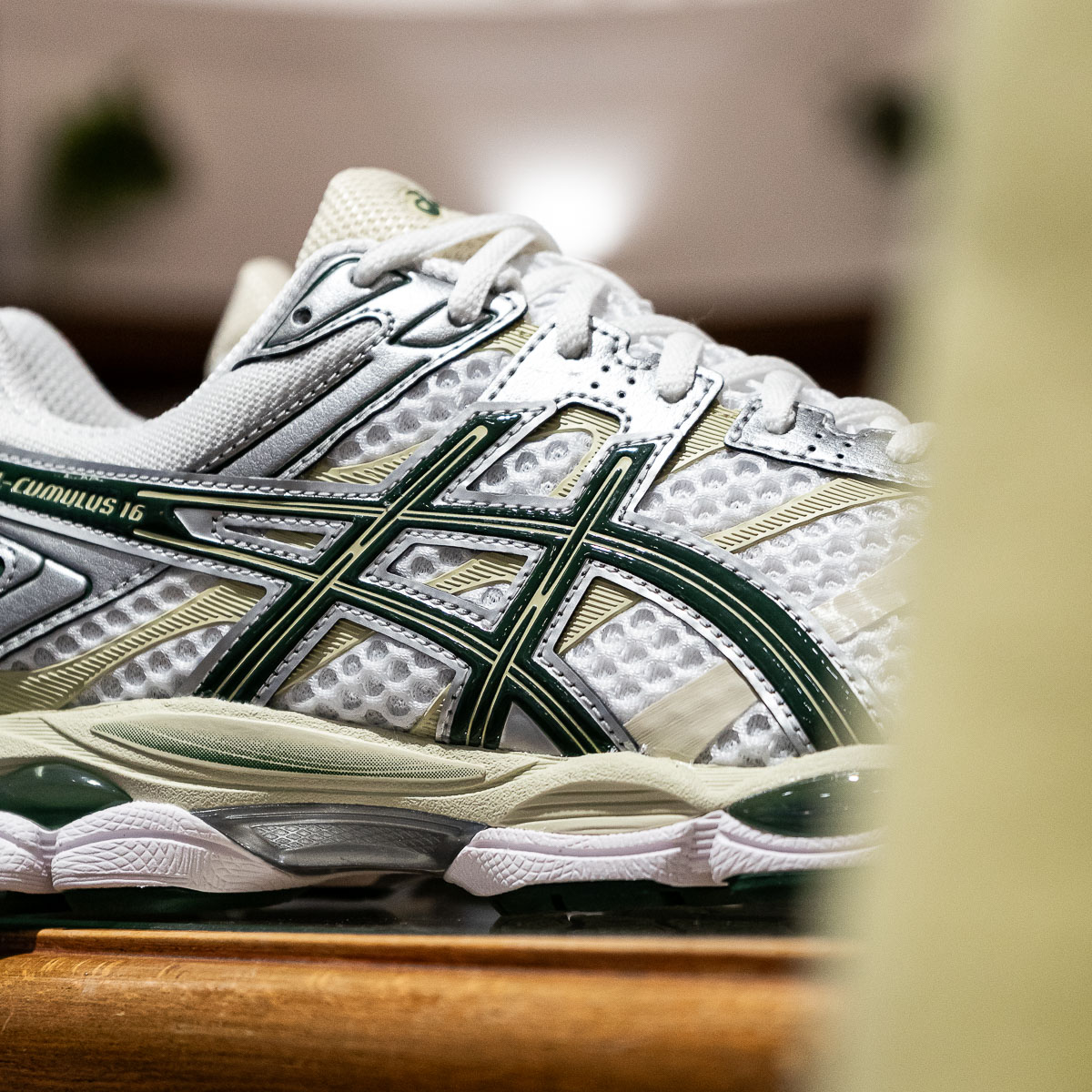 GEL-Cumulus 16 - White Green