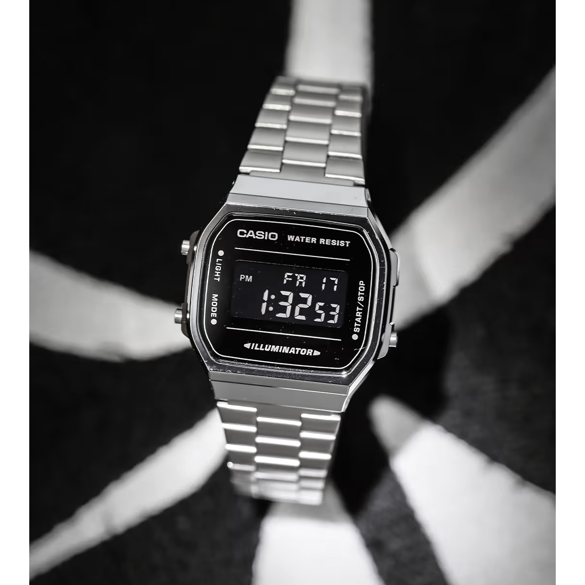 A168WEM-1 - Vintage - Silver Black