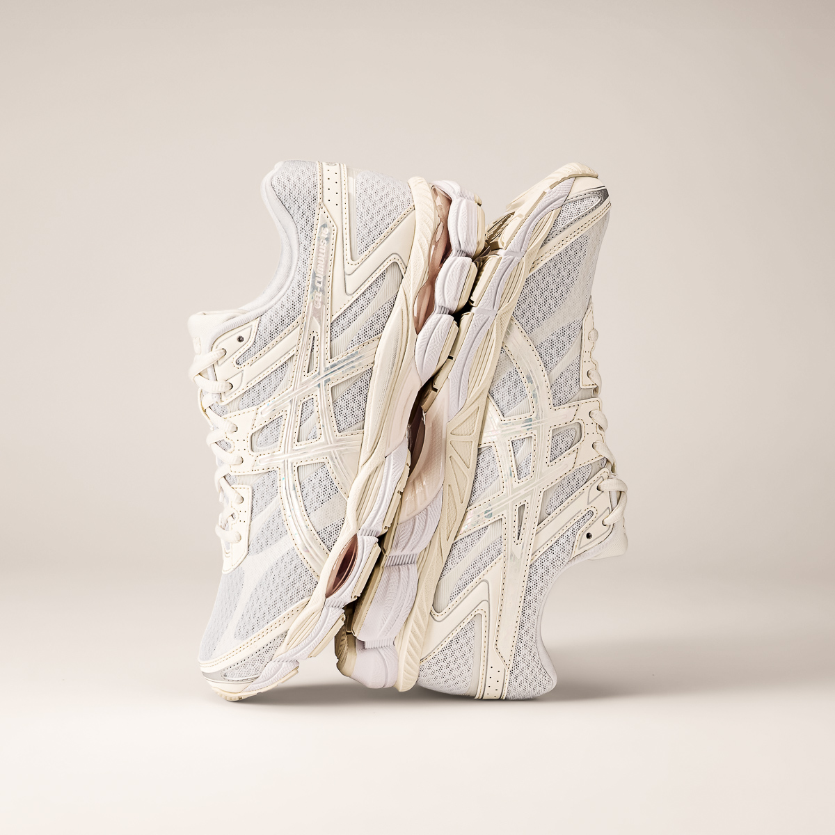 GEL-Cumulus 16 - White Cream