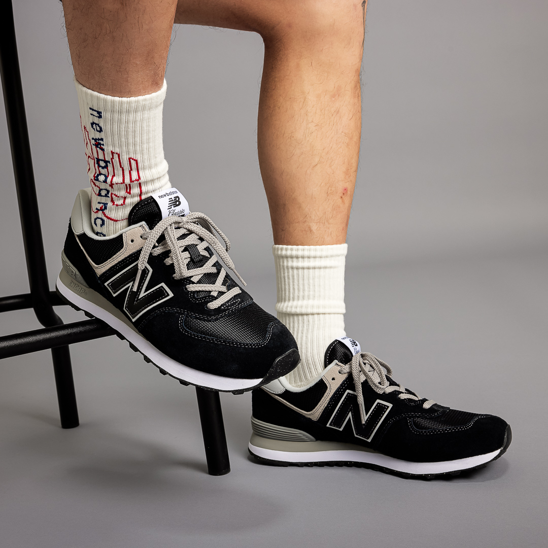 574 Classic - Black