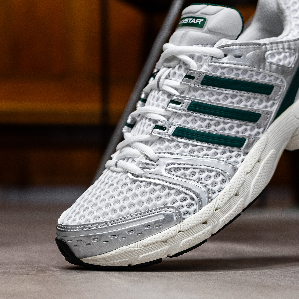 Adistar Control 5 - White Green