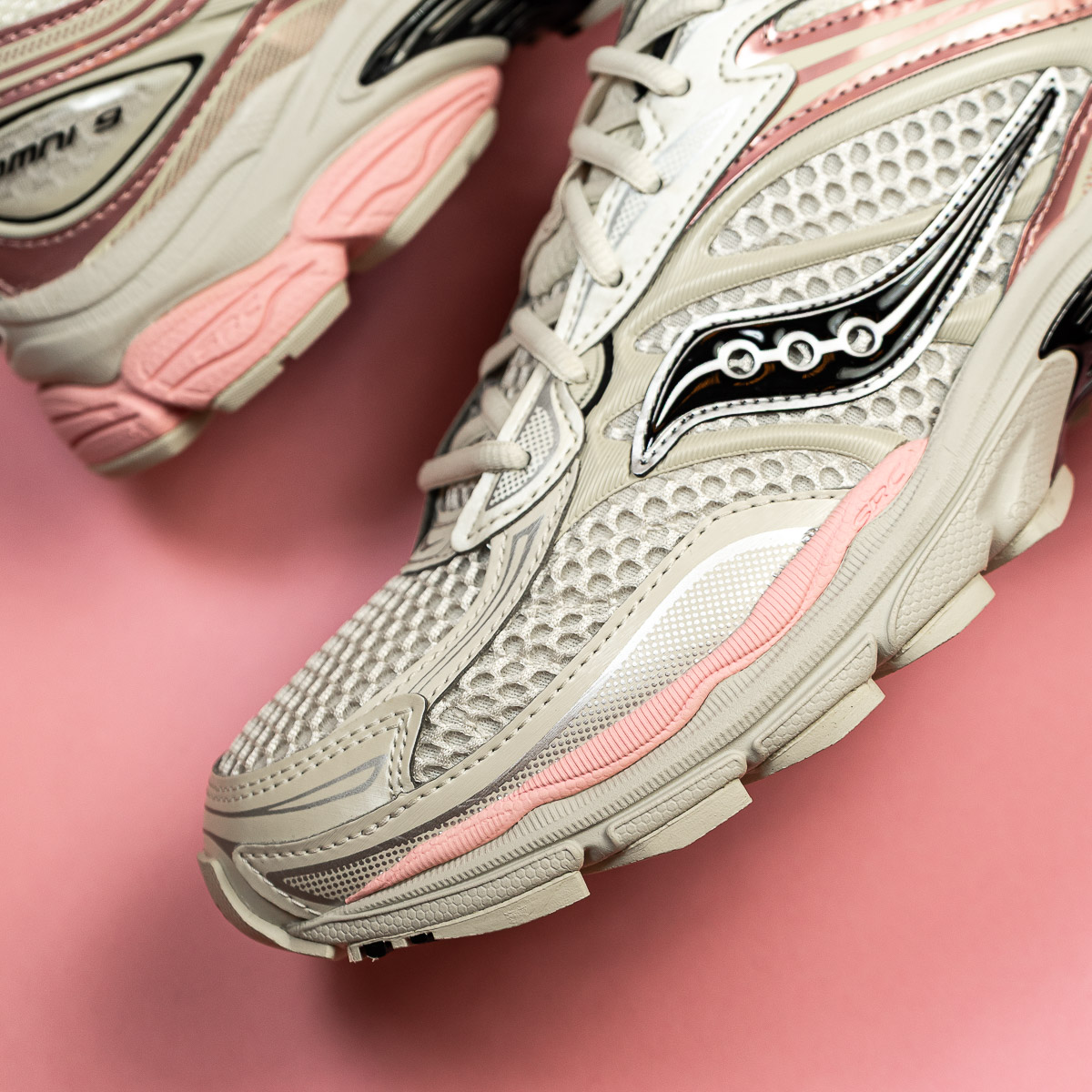 PROGRID OMNI 9 - Eggshell