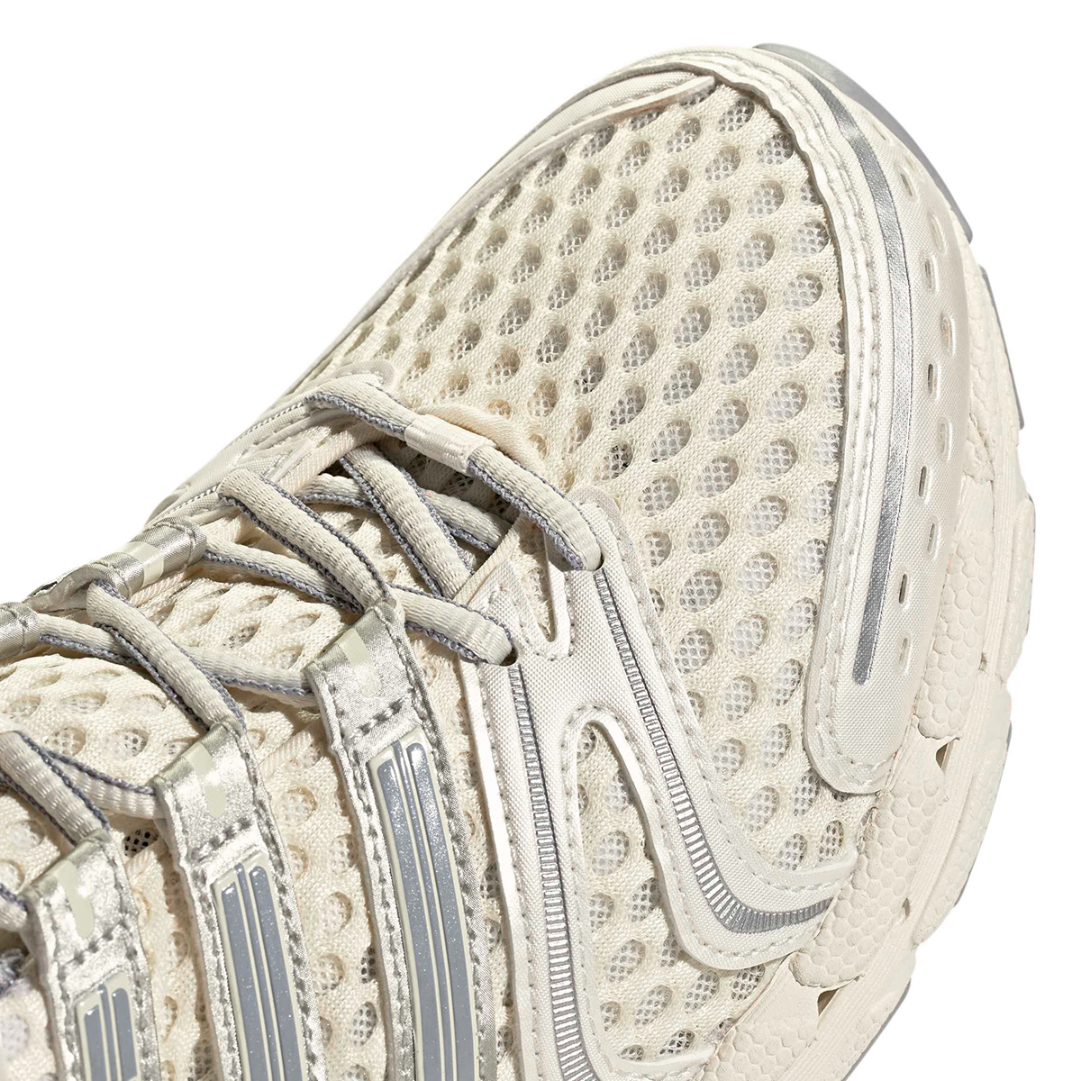 Adistar Control 5 - CLoud White