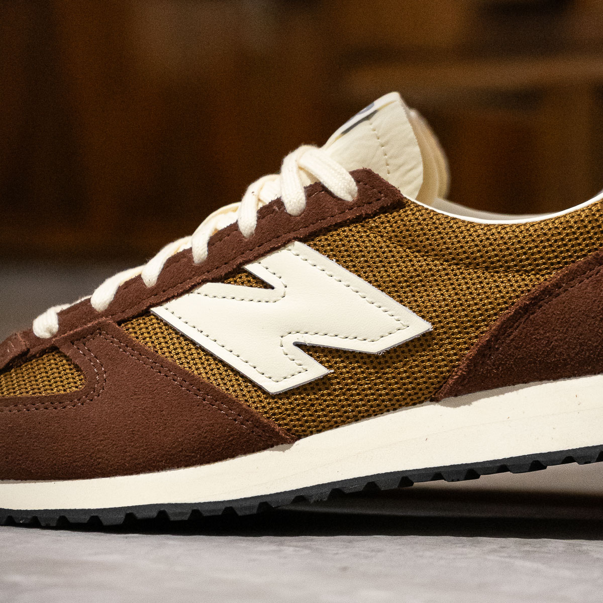 471 - Brown