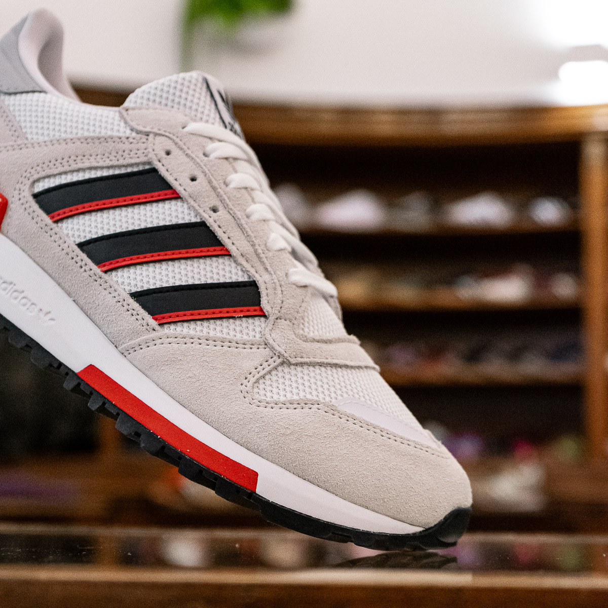 ZX 600 - White