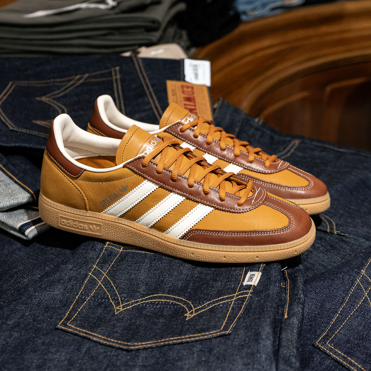 Handball Spezial - Brown